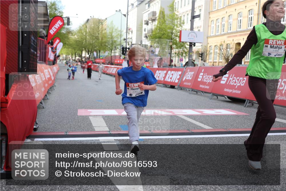 25.04.2026 - Das Zehntel Strokosch-Dieckow http://msf.ph/oto/9616593 25.04.2026 09:10:22 Ziel 1445, 1615, 1617, 2081 meine-sportfotos.de