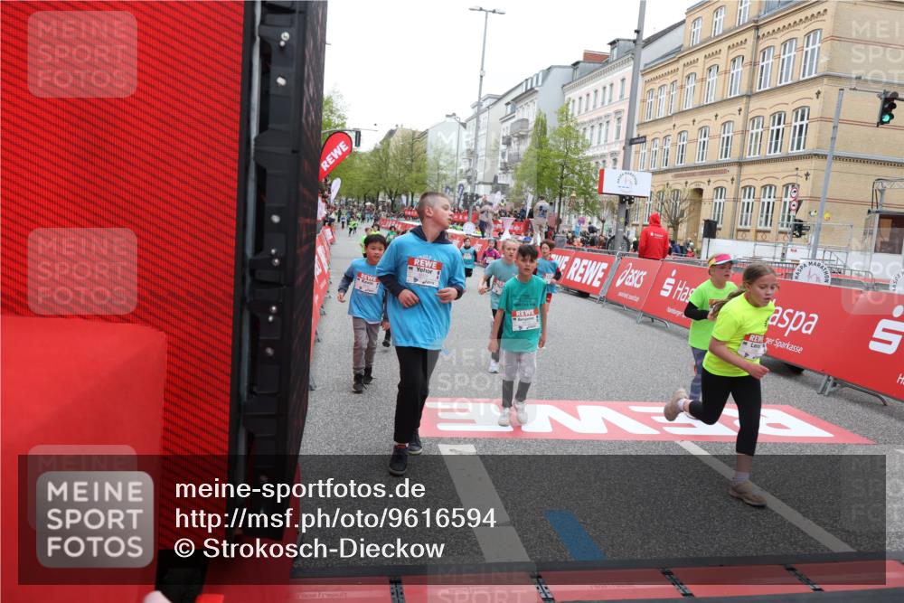 25.04.2026 - Das Zehntel Strokosch-Dieckow http://msf.ph/oto/9616594 25.04.2026 10:56:50 Ziel 5270, 5319, 5322, 5342, 5507, 5644, 5646, 5692, 5872, 6031, 6224, 6429, 6713, 6875, 6939, 6946, 6989, 7005, 7131, 7250, 7266, 7310, 7317, 7319, 7468, 7592, 7638, 8066 meine-sportfotos.de