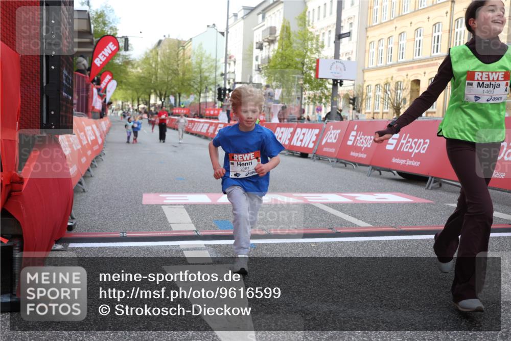 25.04.2026 - Das Zehntel Strokosch-Dieckow http://msf.ph/oto/9616599 25.04.2026 09:10:22 Ziel 1445, 1615, 1617, 2081 meine-sportfotos.de