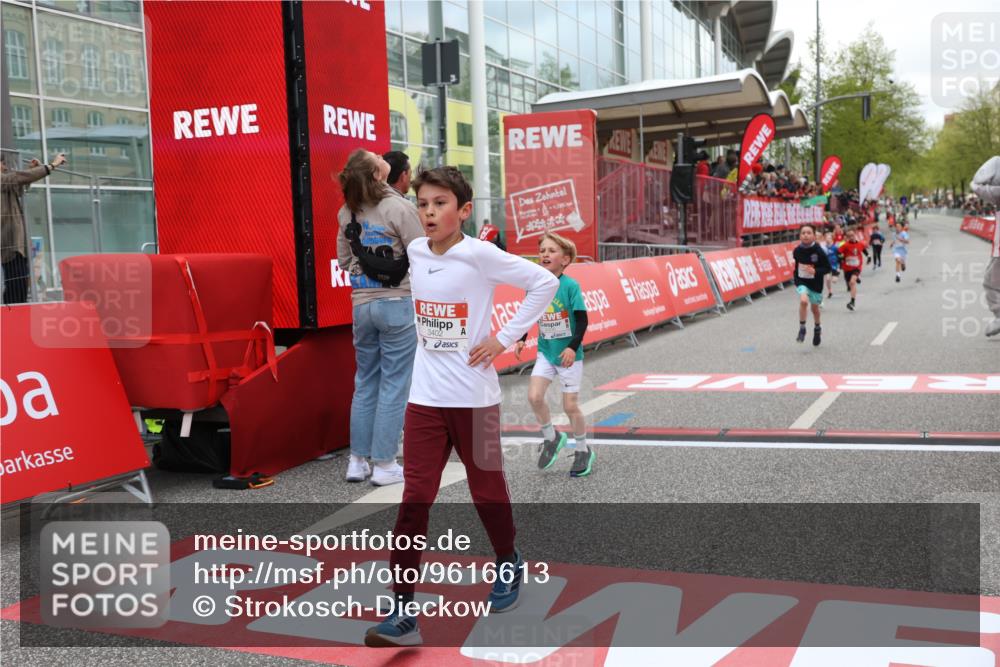 25.04.2026 - Das Zehntel Strokosch-Dieckow http://msf.ph/oto/9616613 25.04.2026 08:48:12 Ziel 1184, 1246, 2005, 2981, 3402 meine-sportfotos.de