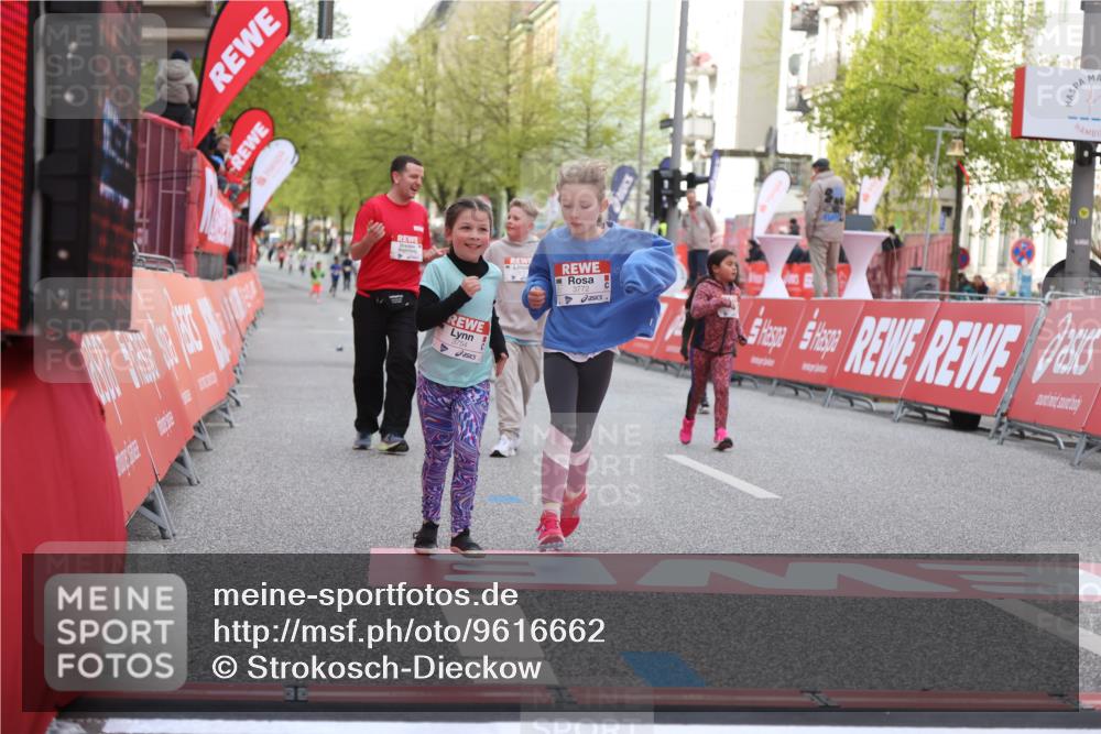 25.04.2026 - Das Zehntel Strokosch-Dieckow http://msf.ph/oto/9616662 25.04.2026 09:10:33 Ziel 1476, 3754, 3772 meine-sportfotos.de