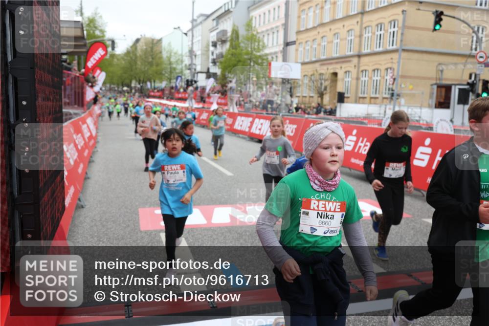 25.04.2026 - Das Zehntel Strokosch-Dieckow http://msf.ph/oto/9616713 25.04.2026 11:01:23 Ziel 5007, 5150, 5222, 5247, 5256, 5516, 5720, 5840, 5848, 5889, 5984, 6016, 6375, 6376, 6419, 6660, 6695, 6700, 6814, 6815, 6838, 7195, 7579, 7797, 8031 meine-sportfotos.de