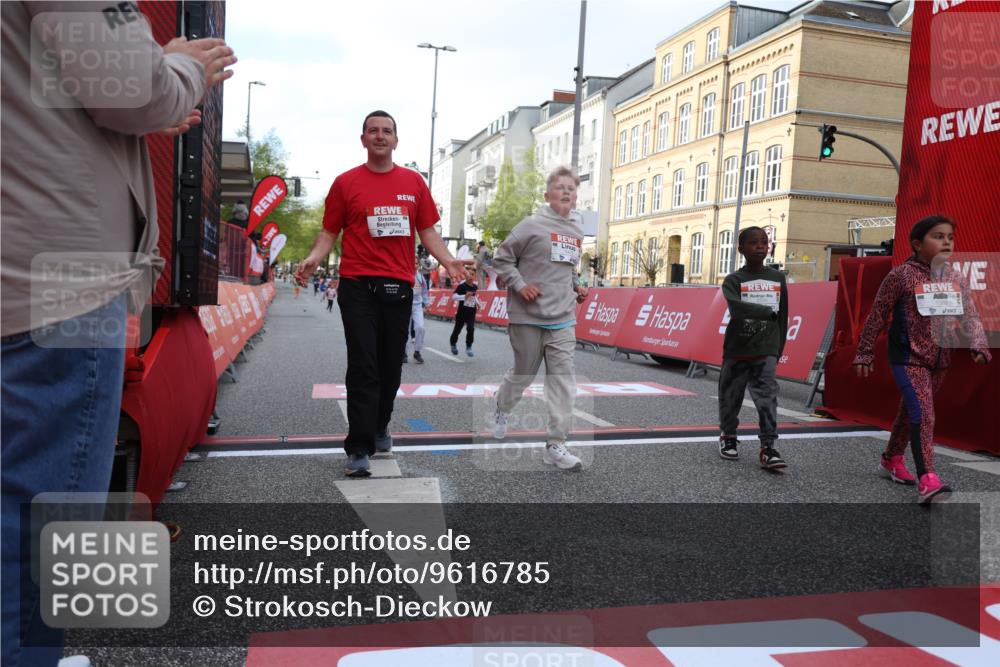 25.04.2026 - Das Zehntel Strokosch-Dieckow http://msf.ph/oto/9616785 25.04.2026 09:10:38 Ziel 1069, 1476, 2186, 2535, 3754, 3772 meine-sportfotos.de
