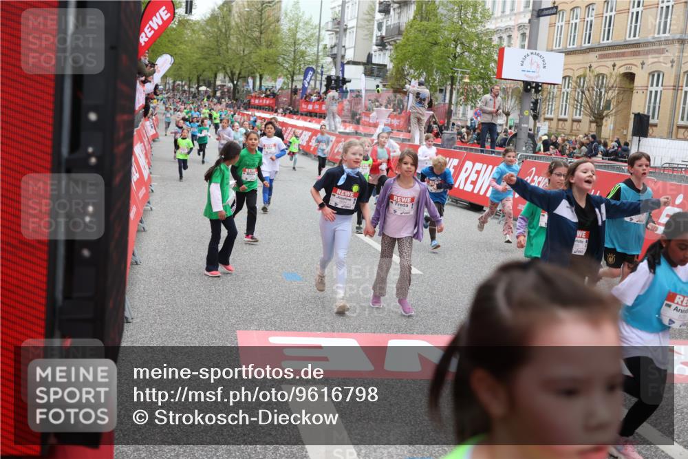 25.04.2026 - Das Zehntel Strokosch-Dieckow http://msf.ph/oto/9616798 25.04.2026 11:01:14 Ziel 5006, 5197, 5218, 5235, 5236, 5439, 5503, 5703, 5724, 5835, 5842, 5852, 5900, 6179, 6344, 6461, 6650, 6673, 6694, 6787, 6839, 7275, 7283, 7577, 7819, 7846, 8017, 8026, 8027 meine-sportfotos.de