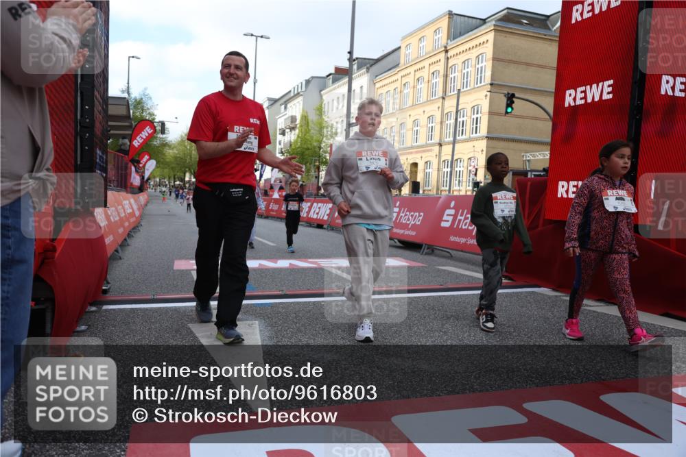 25.04.2026 - Das Zehntel Strokosch-Dieckow http://msf.ph/oto/9616803 25.04.2026 09:10:38 Ziel 1069, 1476, 2186, 2535, 3754, 3772 meine-sportfotos.de