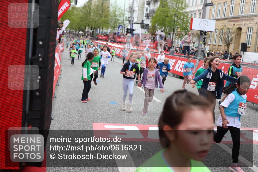25.04.2026 - Das Zehntel Strokosch-Dieckow http://msf.ph/oto/9616821 25.04.2026 11:01:14 Ziel 5006, 5197, 5218, 5235, 5236, 5439, 5503, 5703, 5724, 5835, 5842, 5852, 5900, 6179, 6344, 6461, 6650, 6673, 6694, 6787, 6839, 7275, 7283, 7577, 7819, 7846, 8017, 8026, 8027 meine-sportfotos.de