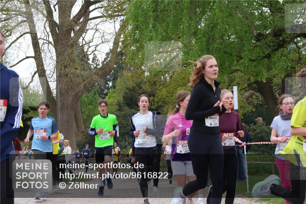 25.04.2026 - Das Zehntel Zöllner http://msf.ph/oto/9616822 25.04.2026 13:39:59 Laufen 4, 16068, 15979, 16059 meine-sportfotos.de
