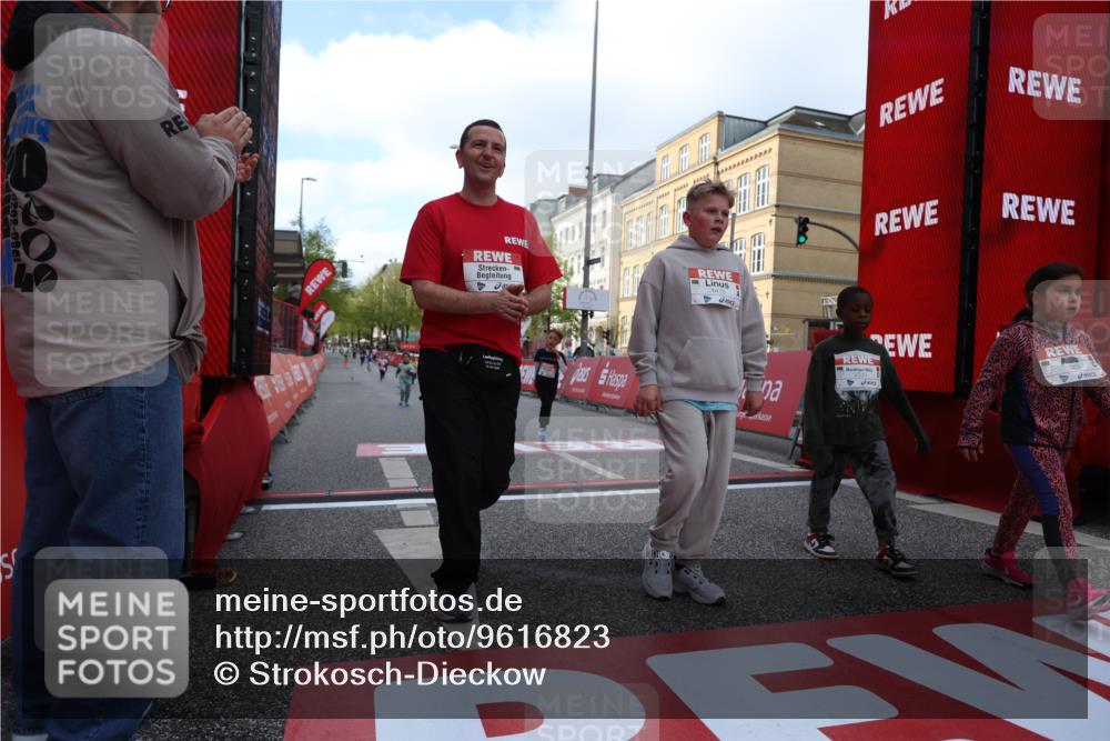25.04.2026 - Das Zehntel Strokosch-Dieckow http://msf.ph/oto/9616823 25.04.2026 09:10:39 Ziel 1069, 1476, 2186, 2535, 3754, 3772 meine-sportfotos.de