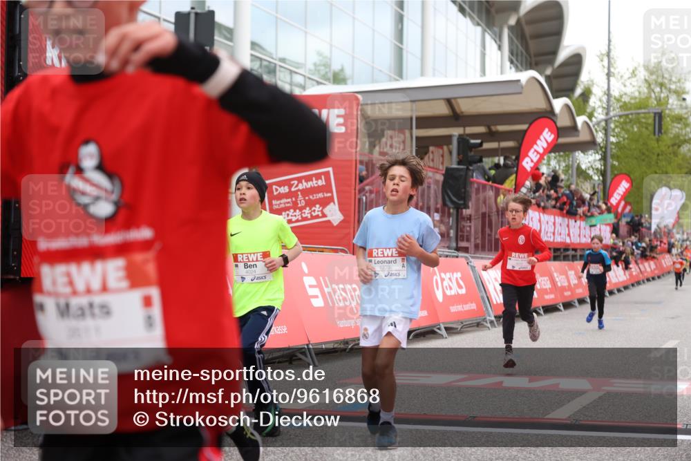 25.04.2026 - Das Zehntel Strokosch-Dieckow http://msf.ph/oto/9616868 25.04.2026 08:48:16 Ziel 1184, 1223, 1246, 2005, 2611, 3402, 4022, 4024, 4070 meine-sportfotos.de
