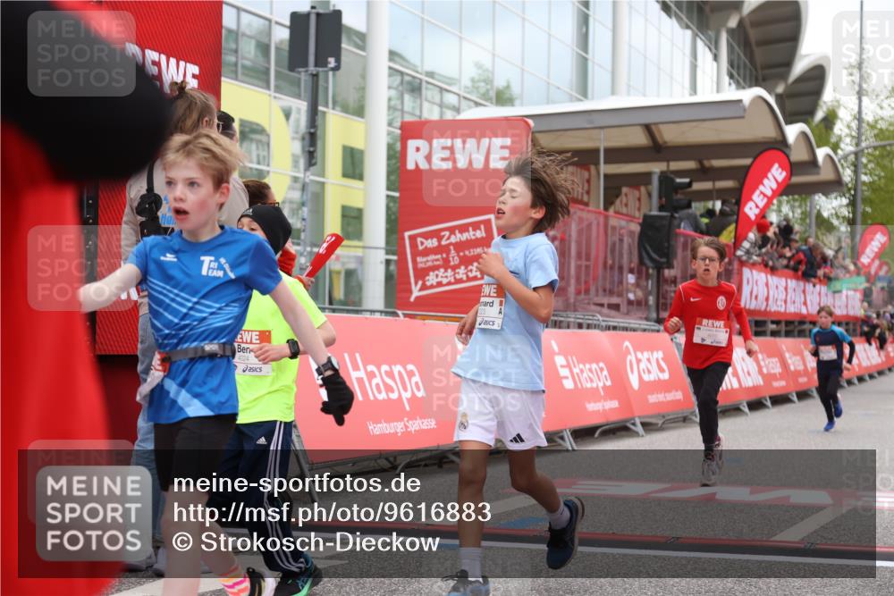 25.04.2026 - Das Zehntel Strokosch-Dieckow http://msf.ph/oto/9616883 25.04.2026 08:48:17 Ziel 1184, 1223, 1246, 2005, 2611, 3402, 4022, 4024, 4070 meine-sportfotos.de