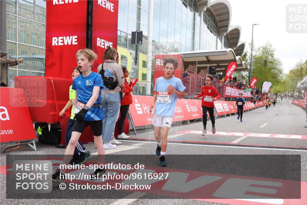 25.04.2026 - Das Zehntel Strokosch-Dieckow http://msf.ph/oto/9616927 25.04.2026 08:48:17 Ziel 1184, 1223, 1246, 2005, 2611, 3402, 4022, 4024, 4070 meine-sportfotos.de