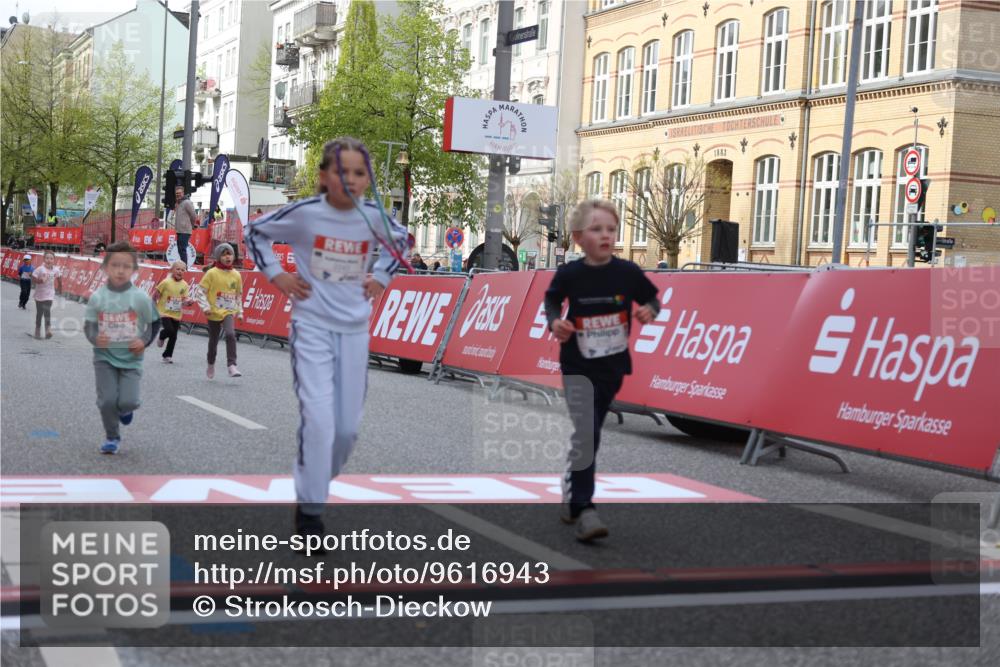 25.04.2026 - Das Zehntel Strokosch-Dieckow http://msf.ph/oto/9616943 25.04.2026 09:10:42 Ziel 1069, 1486, 2182, 2186, 2243, 2535 meine-sportfotos.de
