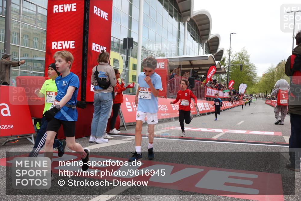 25.04.2026 - Das Zehntel Strokosch-Dieckow http://msf.ph/oto/9616945 25.04.2026 08:48:17 Ziel 1184, 1223, 1246, 2005, 2611, 3402, 4022, 4024, 4070 meine-sportfotos.de