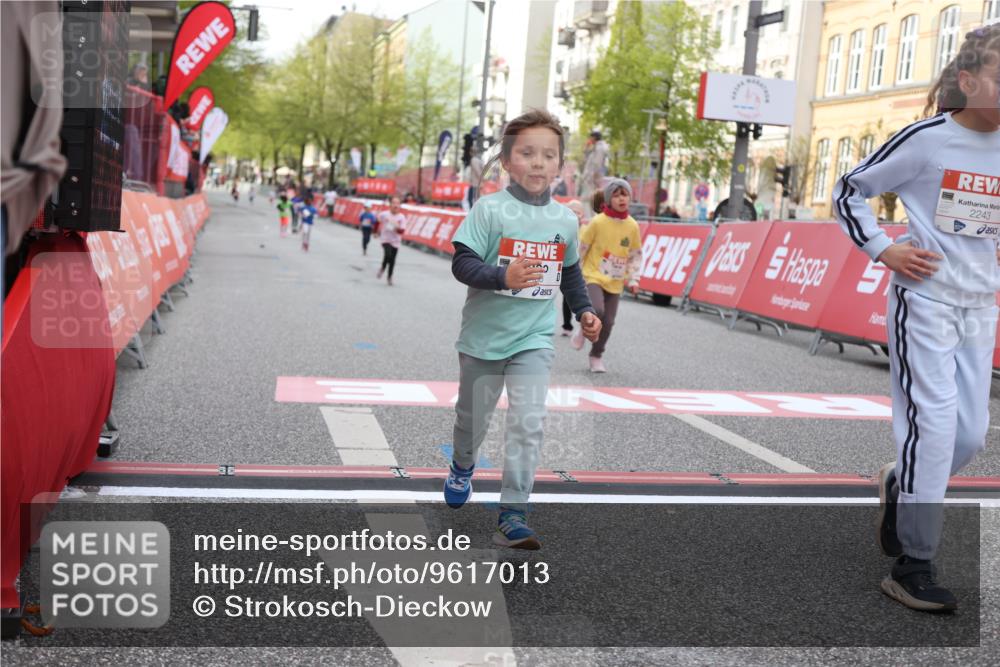 25.04.2026 - Das Zehntel Strokosch-Dieckow http://msf.ph/oto/9617013 25.04.2026 09:10:44 Ziel 1486, 1499, 1503, 2182, 2186, 2243 meine-sportfotos.de