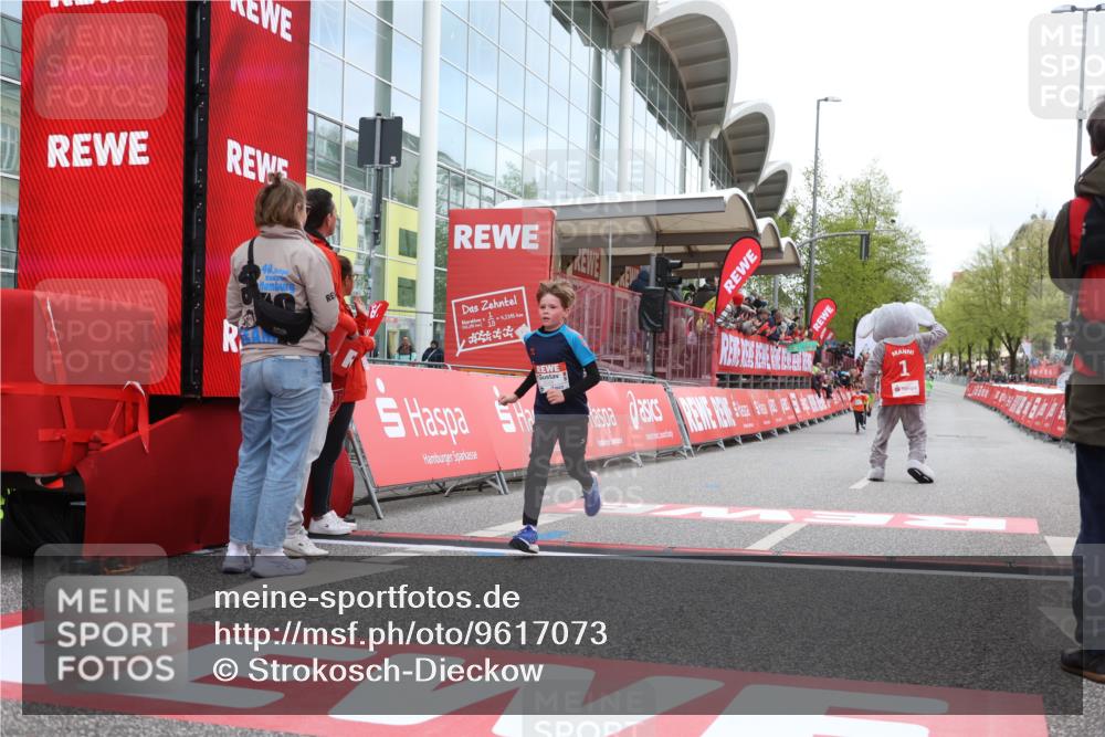 25.04.2026 - Das Zehntel Strokosch-Dieckow http://msf.ph/oto/9617073 25.04.2026 08:48:20 Ziel 1184, 1223, 2034, 2611, 4022, 4024, 4070 meine-sportfotos.de