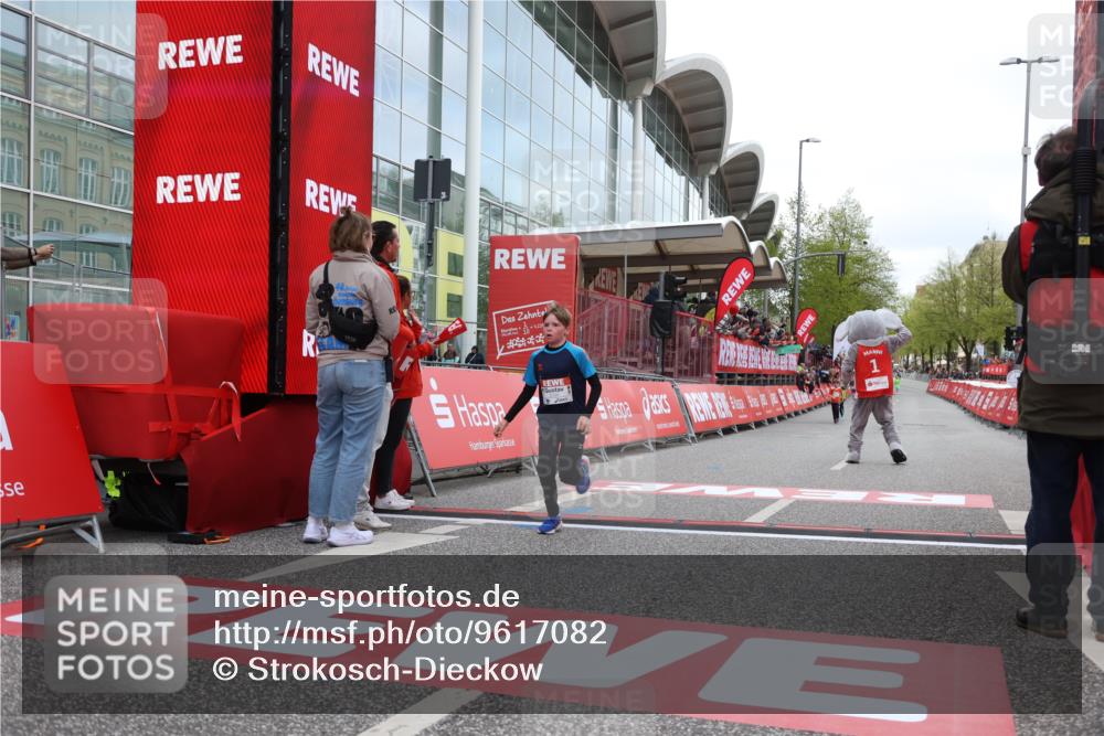 25.04.2026 - Das Zehntel Strokosch-Dieckow http://msf.ph/oto/9617082 25.04.2026 08:48:20 Ziel 1184, 1223, 2034, 2611, 4022, 4024, 4070 meine-sportfotos.de