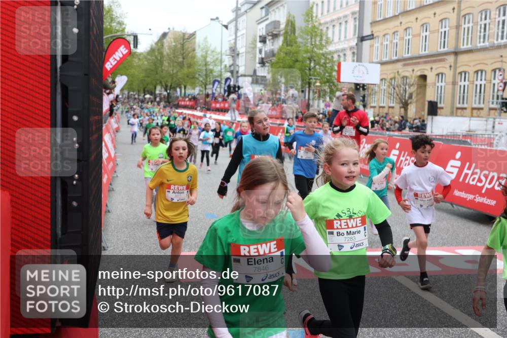 25.04.2026 - Das Zehntel Strokosch-Dieckow http://msf.ph/oto/9617087 25.04.2026 11:01:10 Ziel 5197, 5200, 5204, 5208, 5218, 5235, 5236, 5439, 5574, 5681, 5835, 5841, 5842, 5844, 5852, 5900, 6179, 6314, 6344, 6633, 6650, 6853, 7015, 7045, 7275, 7283, 7338, 7775, 7819, 7846, 8017 meine-sportfotos.de