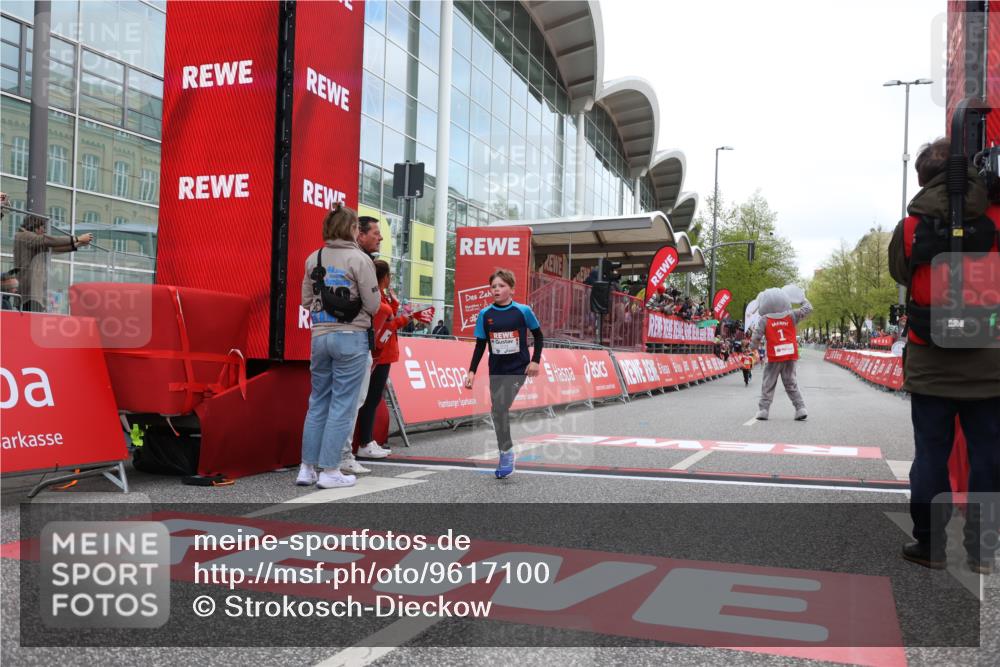 25.04.2026 - Das Zehntel Strokosch-Dieckow http://msf.ph/oto/9617100 25.04.2026 08:48:20 Ziel 1184, 1223, 2034, 2611, 4022, 4024, 4070 meine-sportfotos.de