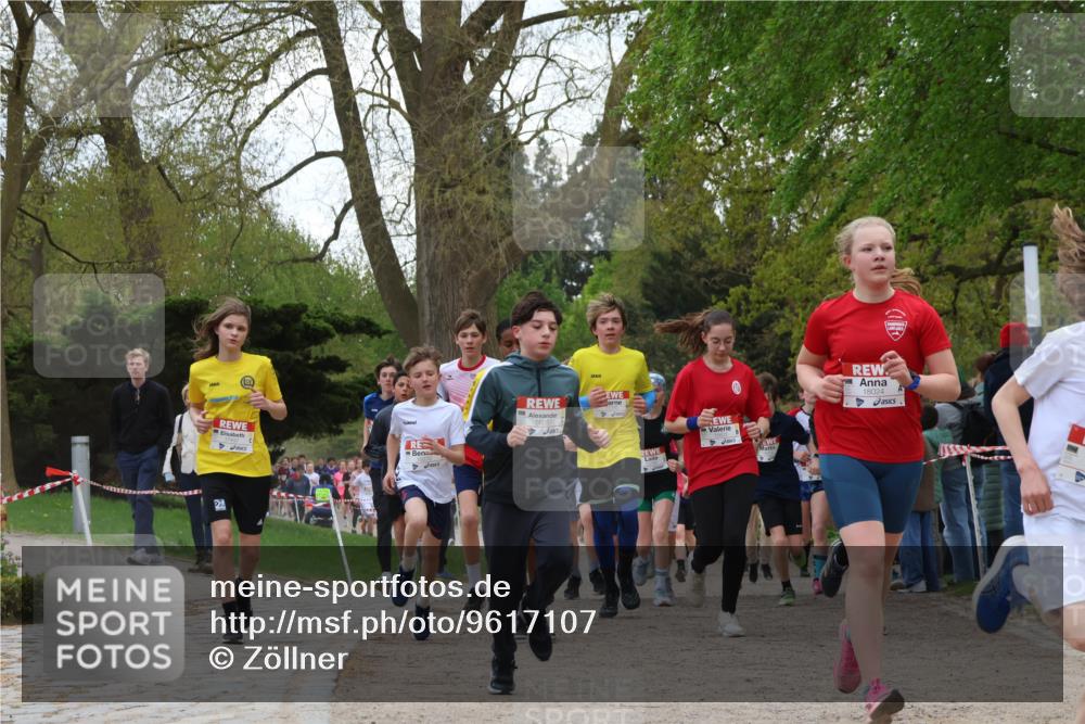 25.04.2026 - Das Zehntel Zöllner http://msf.ph/oto/9617107 25.04.2026 13:40:08 Laufen 18024 meine-sportfotos.de
