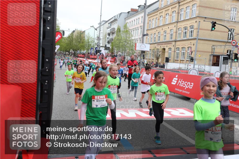 25.04.2026 - Das Zehntel Strokosch-Dieckow http://msf.ph/oto/9617143 25.04.2026 11:01:10 Ziel 5197, 5200, 5204, 5208, 5218, 5235, 5236, 5439, 5574, 5681, 5835, 5841, 5842, 5844, 5852, 5900, 6179, 6314, 6344, 6633, 6650, 6853, 7015, 7045, 7275, 7283, 7338, 7775, 7819, 7846, 8017 meine-sportfotos.de