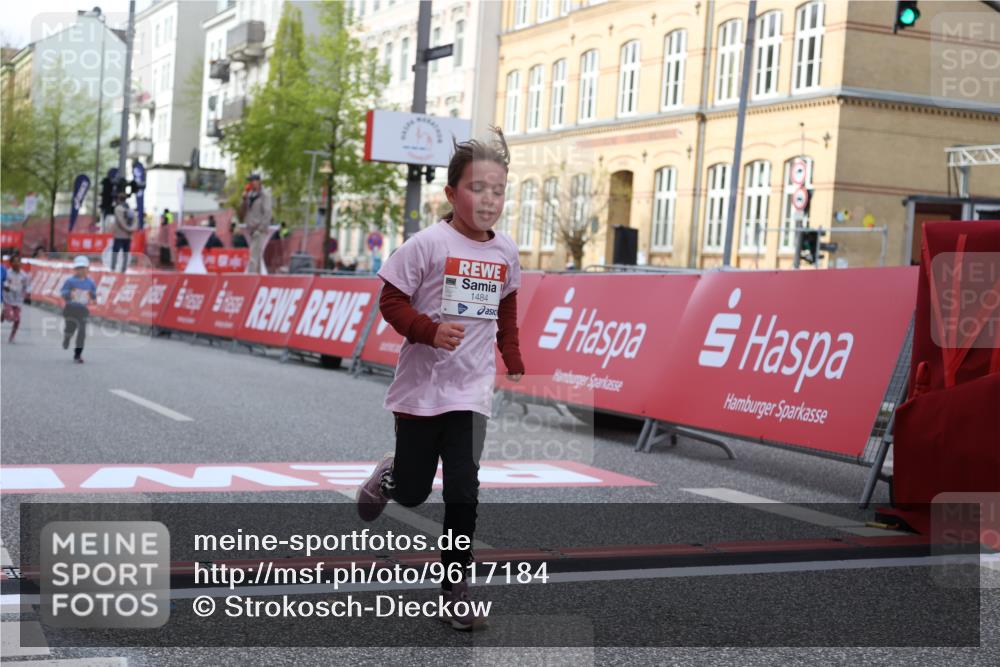 25.04.2026 - Das Zehntel Strokosch-Dieckow http://msf.ph/oto/9617184 25.04.2026 09:10:49 Ziel 1484, 1486, 1499, 1503 meine-sportfotos.de