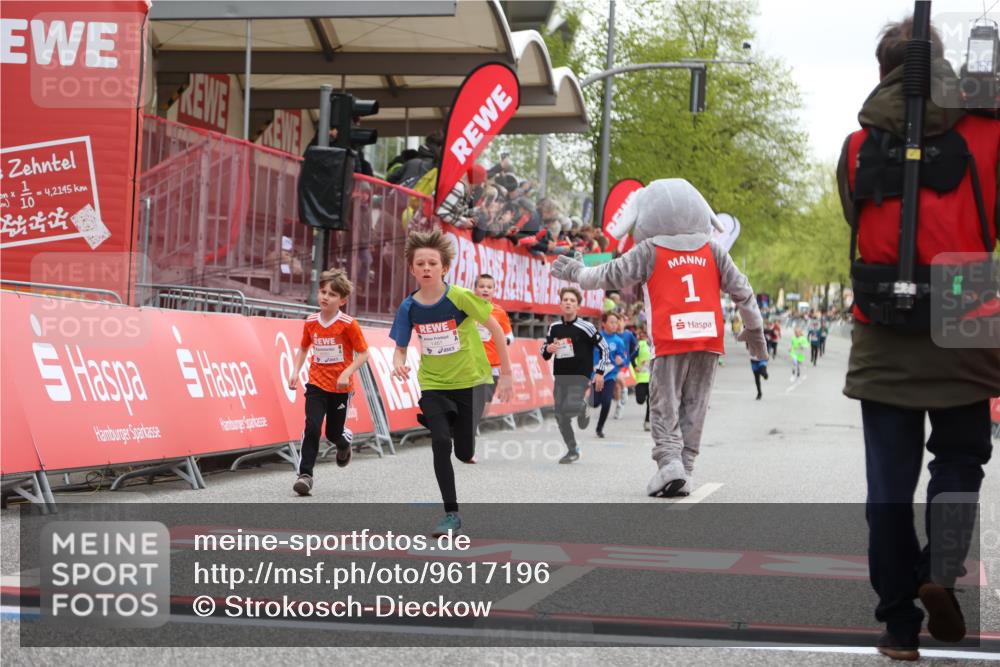 25.04.2026 - Das Zehntel Strokosch-Dieckow http://msf.ph/oto/9617196 25.04.2026 08:48:26 Ziel 1474, 2034 meine-sportfotos.de
