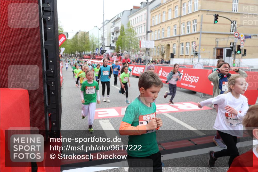 25.04.2026 - Das Zehntel Strokosch-Dieckow http://msf.ph/oto/9617222 25.04.2026 11:01:09 Ziel 5197, 5200, 5204, 5208, 5218, 5236, 5436, 5439, 5538, 5574, 5681, 5835, 5841, 5842, 5844, 5852, 5900, 6179, 6314, 6344, 6384, 6633, 6650, 6853, 7015, 7045, 7275, 7283, 7338, 7730, 7775, 7819, 7846, 8017 meine-sportfotos.de