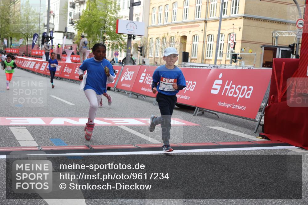 25.04.2026 - Das Zehntel Strokosch-Dieckow http://msf.ph/oto/9617234 25.04.2026 09:10:54 Ziel 1359, 1484, 2087, 2098 meine-sportfotos.de
