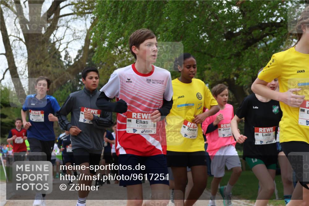 25.04.2026 - Das Zehntel Zöllner http://msf.ph/oto/9617251 25.04.2026 13:40:12 Laufen 956, 00, 17589, 17449, 15153 meine-sportfotos.de