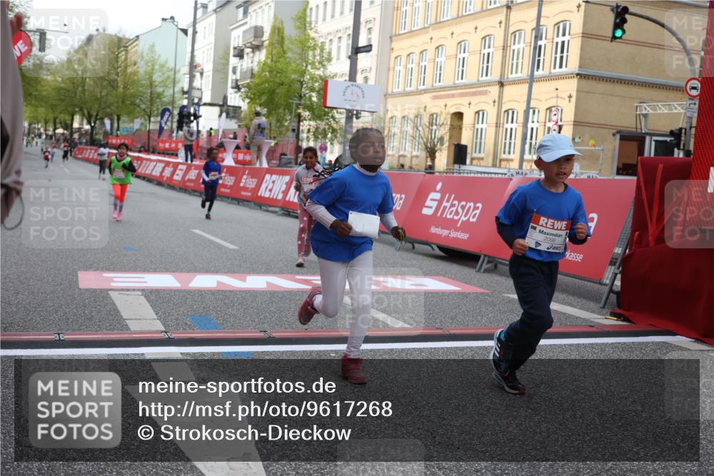 25.04.2026 - Das Zehntel Strokosch-Dieckow http://msf.ph/oto/9617268 25.04.2026 09:10:54 Ziel 1359, 1484, 2087, 2098 meine-sportfotos.de
