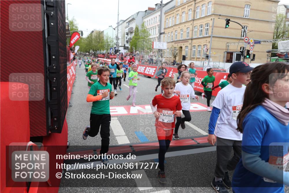 25.04.2026 - Das Zehntel Strokosch-Dieckow http://msf.ph/oto/9617277 25.04.2026 11:01:08 Ziel 5197, 5200, 5204, 5208, 5236, 5436, 5439, 5538, 5574, 5681, 5841, 5842, 5844, 5900, 5983, 6179, 6314, 6384, 6633, 6650, 6853, 7015, 7045, 7275, 7283, 7338, 7730, 7775, 7819, 7846, 8017 meine-sportfotos.de