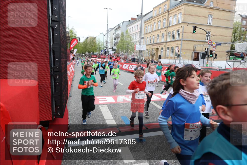 25.04.2026 - Das Zehntel Strokosch-Dieckow http://msf.ph/oto/9617305 25.04.2026 11:01:08 Ziel 5197, 5200, 5204, 5208, 5236, 5436, 5439, 5538, 5574, 5681, 5841, 5842, 5844, 5900, 5983, 6179, 6314, 6384, 6633, 6650, 6853, 7015, 7045, 7275, 7283, 7338, 7730, 7775, 7819, 7846, 8017 meine-sportfotos.de