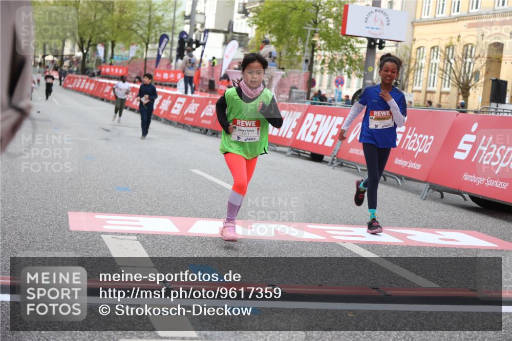 25.04.2026 - Das Zehntel Strokosch-Dieckow http://msf.ph/oto/9617359 25.04.2026 09:10:57 Ziel 1351, 1359, 1453, 2087, 2098 meine-sportfotos.de
