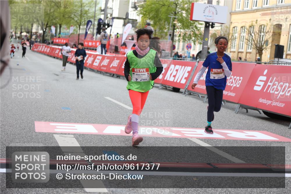 25.04.2026 - Das Zehntel Strokosch-Dieckow http://msf.ph/oto/9617377 25.04.2026 09:10:57 Ziel 1351, 1359, 1453, 2087, 2098 meine-sportfotos.de