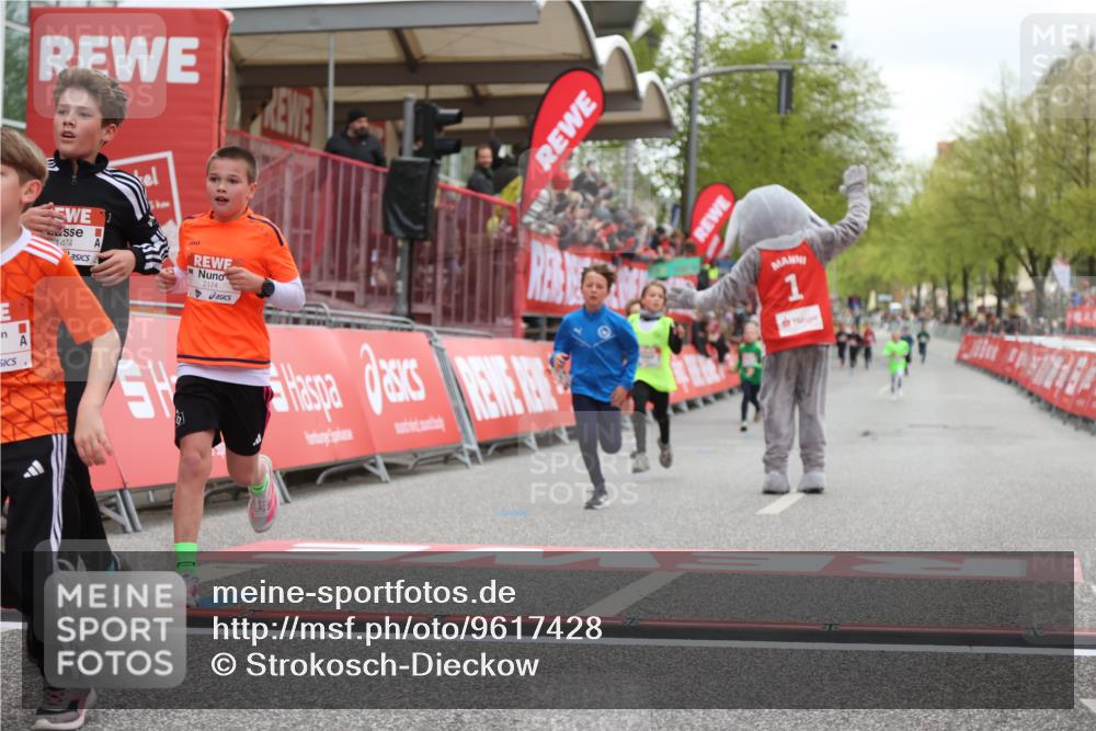 25.04.2026 - Das Zehntel Strokosch-Dieckow http://msf.ph/oto/9617428 25.04.2026 08:48:29 Ziel 1461, 1474, 1887, 2174, 2310 meine-sportfotos.de