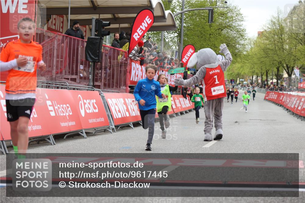 25.04.2026 - Das Zehntel Strokosch-Dieckow http://msf.ph/oto/9617445 25.04.2026 08:48:29 Ziel 1461, 1474, 1887, 2174, 2310 meine-sportfotos.de