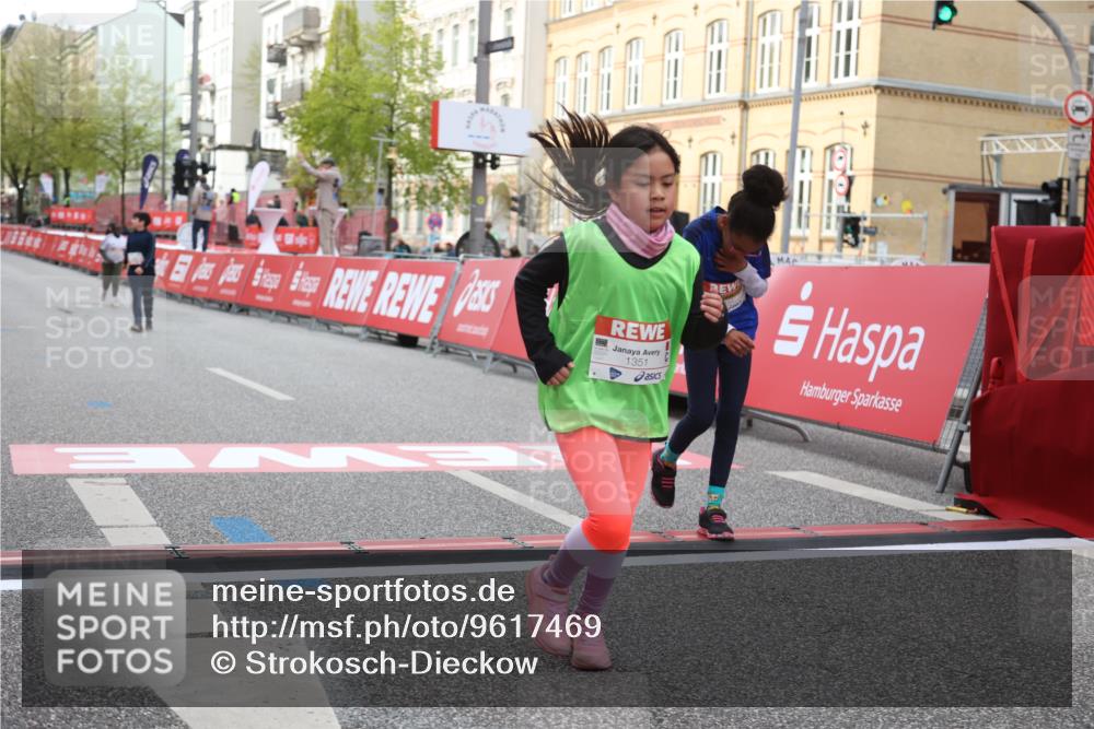 25.04.2026 - Das Zehntel Strokosch-Dieckow http://msf.ph/oto/9617469 25.04.2026 09:10:58 Ziel 1351, 1359, 1453, 2087, 2098 meine-sportfotos.de