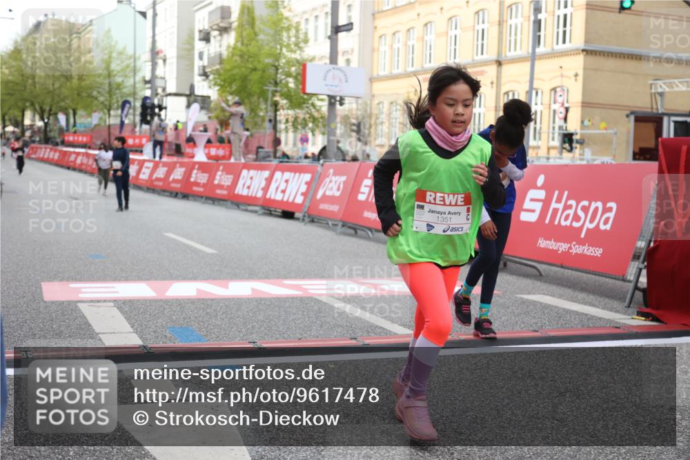 25.04.2026 - Das Zehntel Strokosch-Dieckow http://msf.ph/oto/9617478 25.04.2026 09:10:58 Ziel 1351, 1359, 1453, 2087, 2098 meine-sportfotos.de