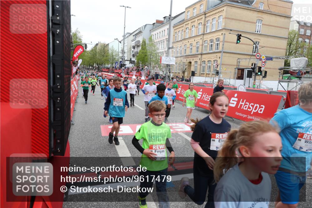 25.04.2026 - Das Zehntel Strokosch-Dieckow http://msf.ph/oto/9617479 25.04.2026 11:01:05 Ziel 5045, 5200, 5204, 5208, 5389, 5436, 5538, 5541, 5574, 5681, 5841, 5844, 5983, 6314, 6362, 6366, 6384, 6390, 6492, 6516, 6633, 6853, 6872, 6896, 7015, 7045, 7119, 7329, 7338, 7346, 7521, 7730, 7775, 7850 meine-sportfotos.de