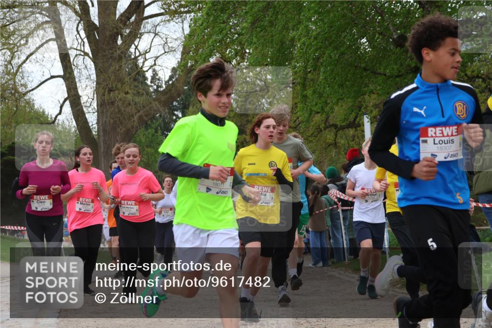 25.04.2026 - Das Zehntel Zöllner http://msf.ph/oto/9617482 25.04.2026 13:40:20 Laufen 18011, 443, 18307, 5 meine-sportfotos.de