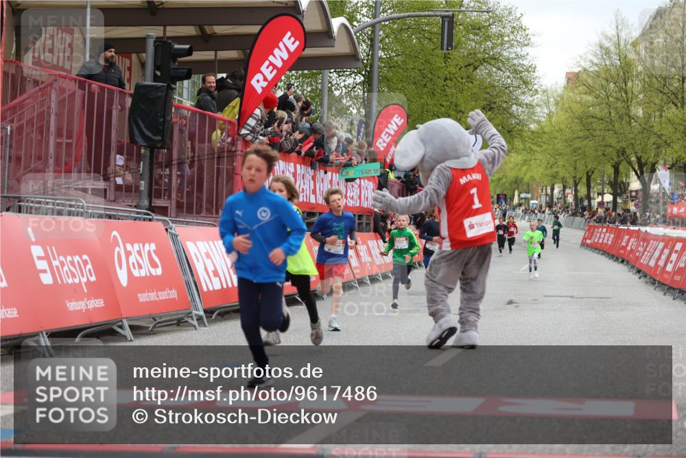 25.04.2026 - Das Zehntel Strokosch-Dieckow http://msf.ph/oto/9617486 25.04.2026 08:48:29 Ziel 1461, 1474, 1887, 2174, 2310 meine-sportfotos.de