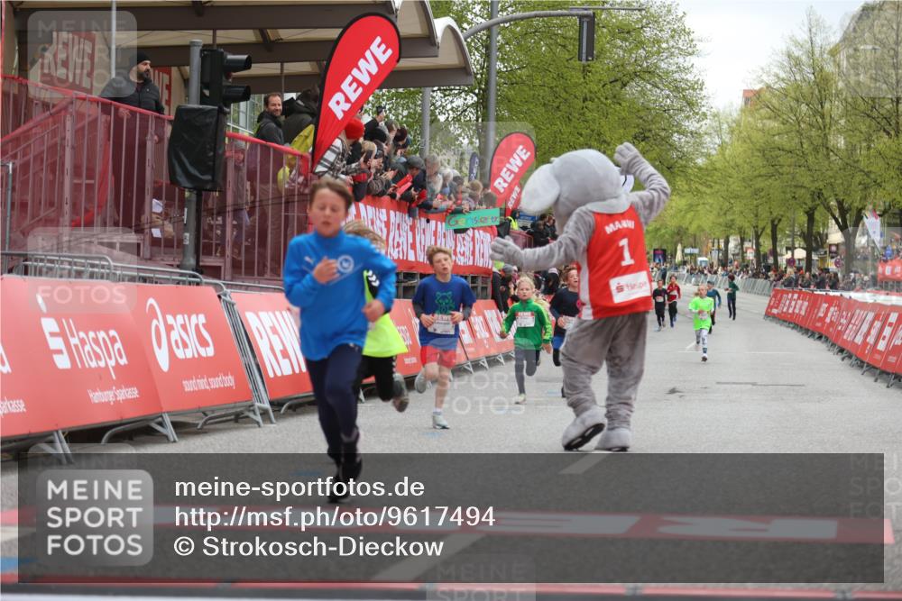 25.04.2026 - Das Zehntel Strokosch-Dieckow http://msf.ph/oto/9617494 25.04.2026 08:48:29 Ziel 1461, 1474, 1887, 2174, 2310 meine-sportfotos.de