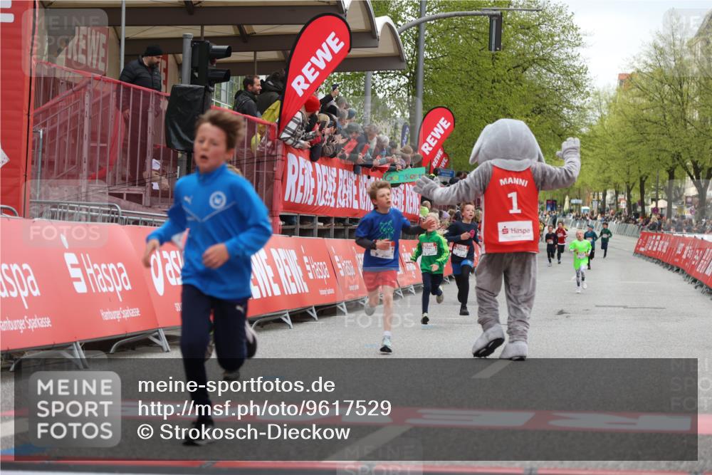 25.04.2026 - Das Zehntel Strokosch-Dieckow http://msf.ph/oto/9617529 25.04.2026 08:48:30 Ziel 1461, 1474, 1887, 2170, 2174, 2310 meine-sportfotos.de