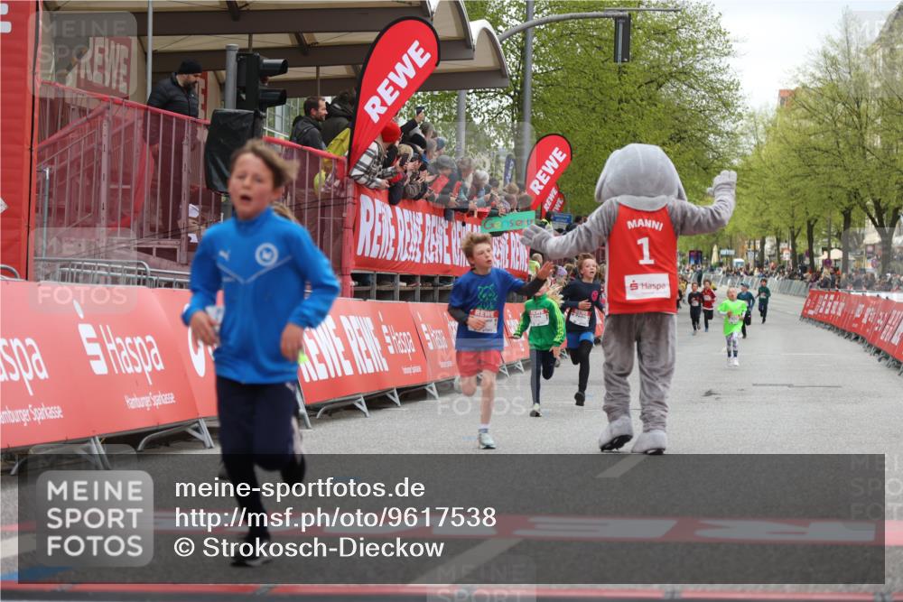 25.04.2026 - Das Zehntel Strokosch-Dieckow http://msf.ph/oto/9617538 25.04.2026 08:48:30 Ziel 1461, 1474, 1887, 2170, 2174, 2310 meine-sportfotos.de