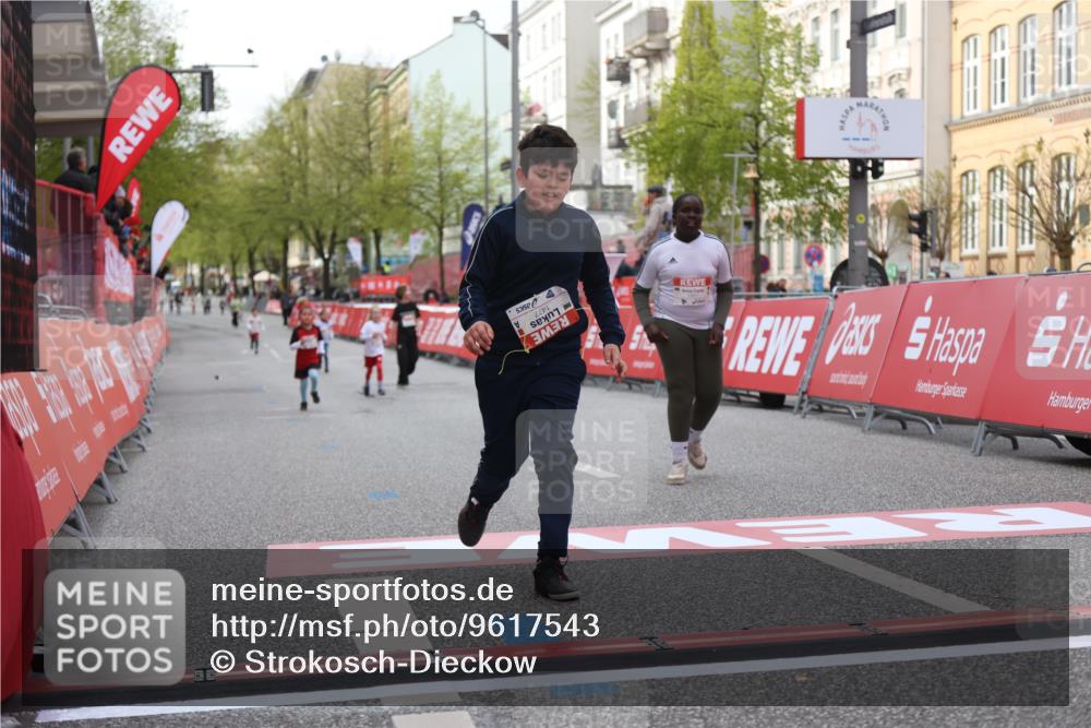 25.04.2026 - Das Zehntel Strokosch-Dieckow http://msf.ph/oto/9617543 25.04.2026 09:11:05 Ziel 1477 meine-sportfotos.de