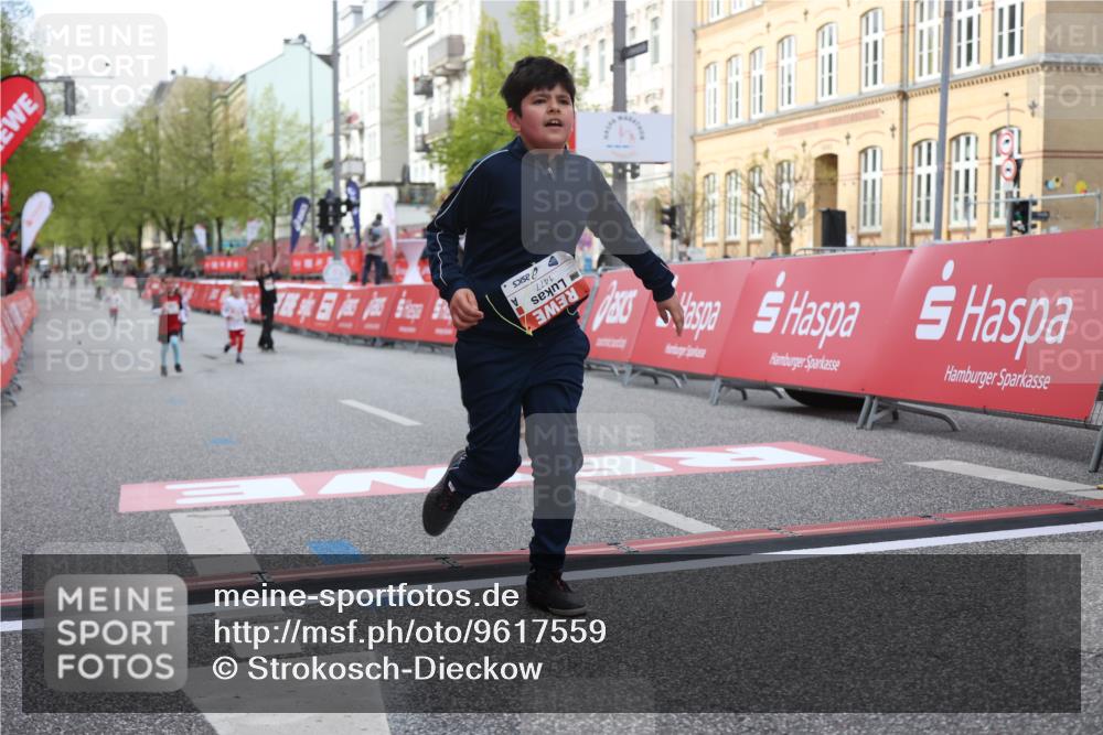 25.04.2026 - Das Zehntel Strokosch-Dieckow http://msf.ph/oto/9617559 25.04.2026 09:11:06 Ziel 1451, 1477 meine-sportfotos.de