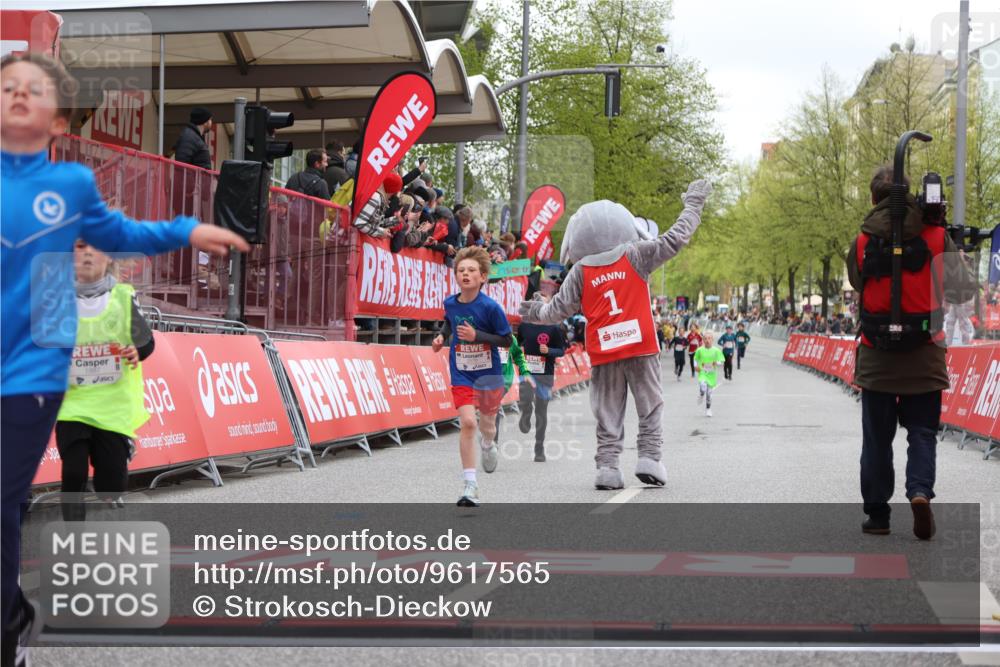 25.04.2026 - Das Zehntel Strokosch-Dieckow http://msf.ph/oto/9617565 25.04.2026 08:48:31 Ziel 1461, 1474, 1887, 2170, 2174, 2310 meine-sportfotos.de