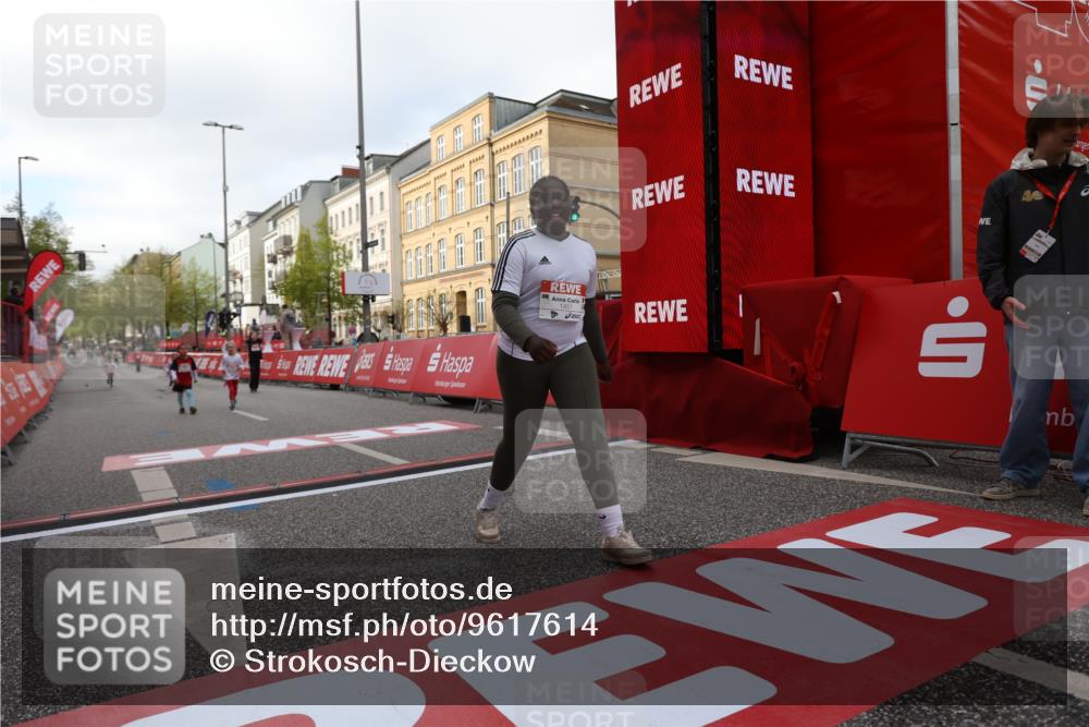 25.04.2026 - Das Zehntel Strokosch-Dieckow http://msf.ph/oto/9617614 25.04.2026 09:11:10 Ziel 1451, 1477 meine-sportfotos.de