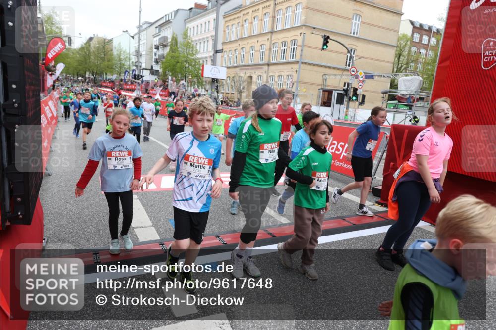 25.04.2026 - Das Zehntel Strokosch-Dieckow http://msf.ph/oto/9617648 25.04.2026 11:01:04 Ziel 5045, 5200, 5208, 5389, 5436, 5538, 5541, 5574, 5681, 5983, 6314, 6362, 6366, 6384, 6390, 6492, 6516, 6633, 6648, 6853, 6872, 6896, 7015, 7029, 7045, 7098, 7119, 7329, 7338, 7346, 7521, 7730, 7850 meine-sportfotos.de