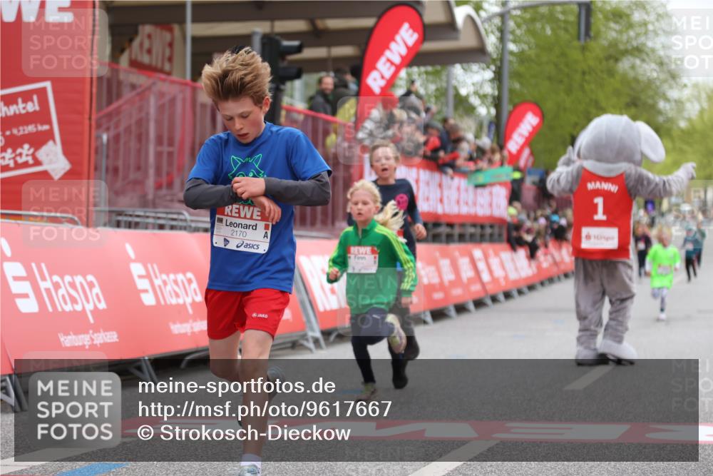 25.04.2026 - Das Zehntel Strokosch-Dieckow http://msf.ph/oto/9617667 25.04.2026 08:48:33 Ziel 1461, 1474, 1887, 2170, 2174, 2310, 2634, 3104 meine-sportfotos.de